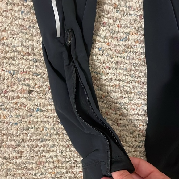 Nike drifit training pants men’s medium tighter style fit - Picture 5 of 10